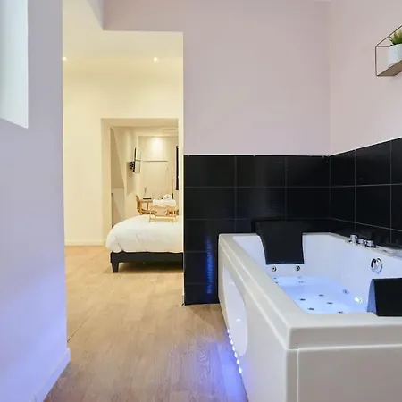 Symphony - Olympe & Lille, Apartment Tourcoing